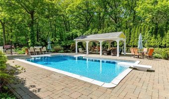 15 Justin Rd, East Greenwich, RI 02818
