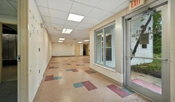 10 Pethaven Ln, Augusta, ME 04330