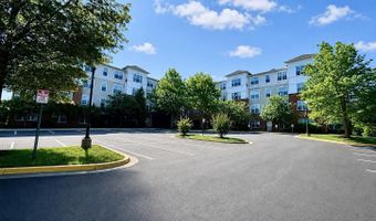 14241 KINGS CROSSING Blvd 311, Boyds, MD 20841