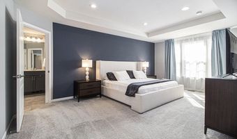 2865 Dillon Dr, Ann Arbor, MI 48105