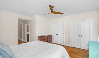 24 Huntington Dr, East Providence, RI 02916