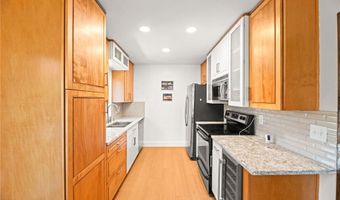 256 Juniper Ave B6, Carlsbad, CA 92008