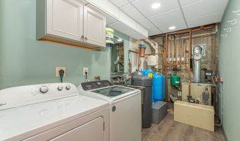 10 W Shore Dr, Alloway, NJ 07462