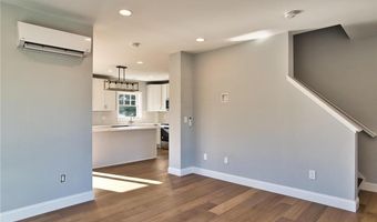 24 Seaspray Way, Little Compton, RI 02837