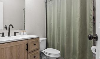718 Shepherd Cir, Andrews, TX 79714