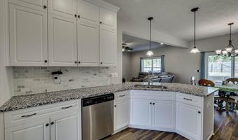 671 Bellflower Ln, Beech Island, SC 29842