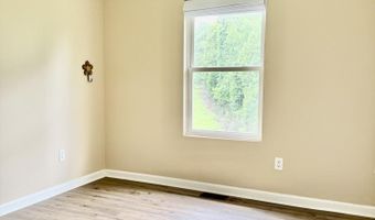 301 T Estes Rd, Beattyville, KY 41311