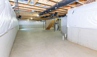 723 W Spaniel Dr, Ann Arbor, MI 48108