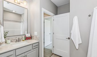 200 W Boxthorn Dr, Andover, KS 67002