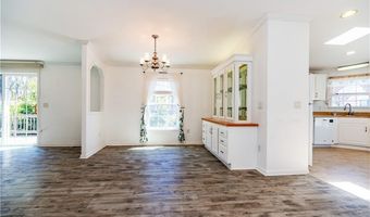 40 Campbell Cir, East Greenwich, RI 02818
