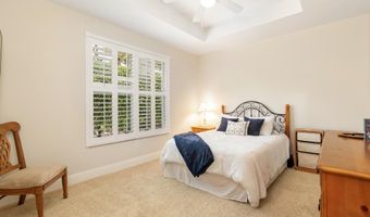 594 N Country Club Dr, Atlantis, FL 33462
