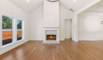 117 Oak Terrace Dr, Baldwin, GA 30511