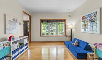 5713 Rosslare Ln, Fitchburg, WI 53711