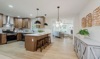 931 Mellowood Dr, Indianapolis, IN 46217