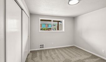 749 1ST St, Brookings, OR 97415
