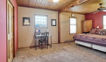 10093 Wiseacre Ln, Aurora, OR 97002