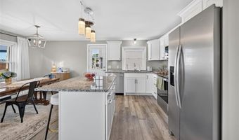 44 Cliff Ave, Cranston, RI 02920