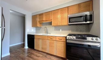 10 Cambridge E, Amherst, NY 14221