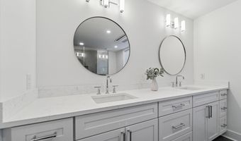 25 N RIDGE Ave B, Ambler, PA 19002