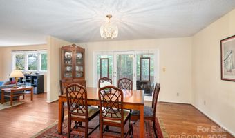 9 Sandon Cir, Asheville, NC 28804