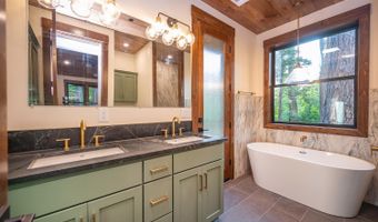 2044 Douglas Dr, Arnold, CA 95223