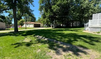 1007 5th St, Britton, SD 57430