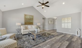 5165 Greyson Heights Dr, Auburn, IN 46706