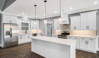 1030 N Linden Dr, Alcoa, TN 37701