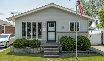 146 Woodcrest Dr, Amherst, NY 14226
