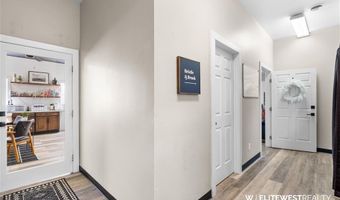 754 Yellowstone Ave, Cody, WY 82414