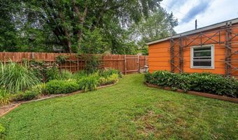 1108 Elm St, Baldwin City, KS 66006