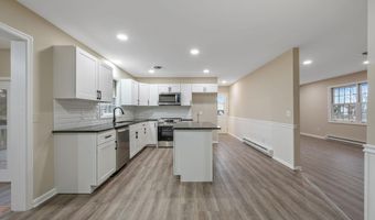 115 W HIGH St, Felton, DE 19943