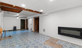 1513 E PLAZA Dr, Appleton, WI 54915