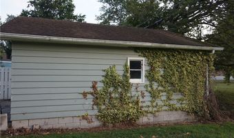 1037 Elk Dr, Ashtabula, OH 44004