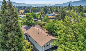 360 Coventry Pl, Ashland, OR 97520