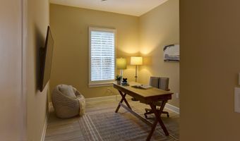 50 BEACH COTTAGE Ln, Atlantic Beach, FL 32233