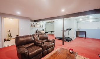 5 Kensington Pl, Albany, NY 12209