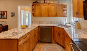 105 Loft Cir, Campton, NH 03223