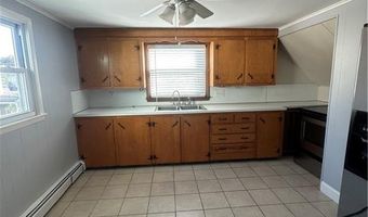 16 King St, North Providence, RI 02911