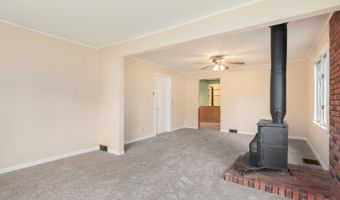 39431 N Oak Ave, Antioch, IL 60002