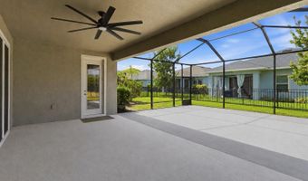 7526 PARADISO Dr, Apollo Beach, FL 33572