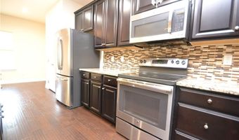 506 N Tunstall Ave, Apex, NC 27502