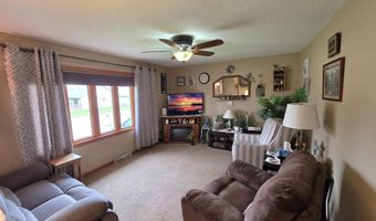 14 S Illinois St, Aberdeen, SD 57401