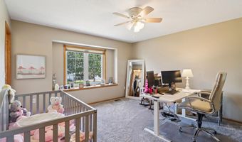 1530 Ashwood Dr, Altoona, IA 50009