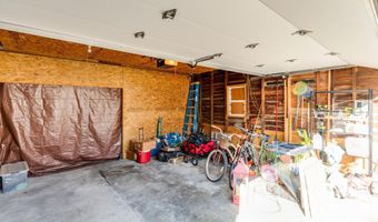 118 E Broadway Ave, Augusta, KS 67010