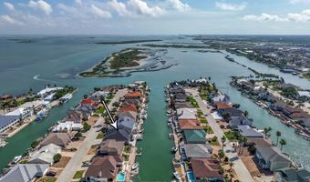 124 Sea Breeze Dr, Aransas Pass, TX 78336