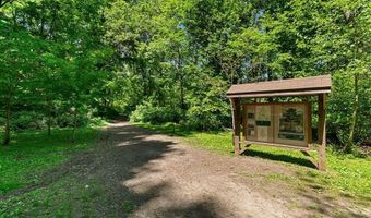 7400 LAKEVIEW Dr N404, Bethesda, MD 20817