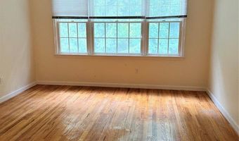 63 TROTTERS Ln 63, Allendale, NJ 07401