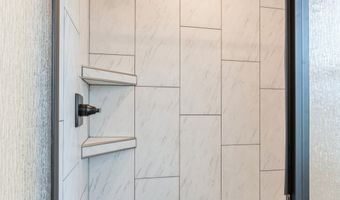 414 NE 59th St, Ankeny, IA 50021