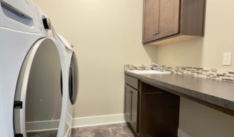 11127 Waterpoint Dr, Allendale, MI 49401
